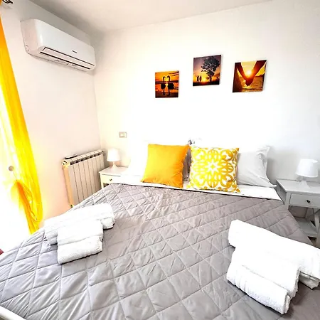 Apartment Dreams Sole *
