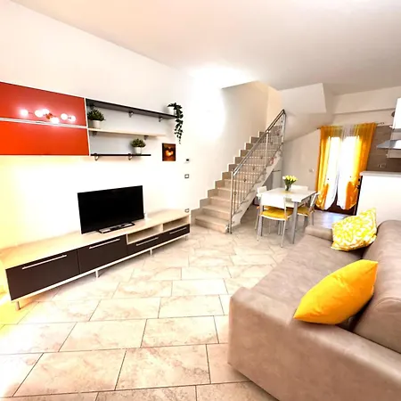 Apartment Dreams Sole *